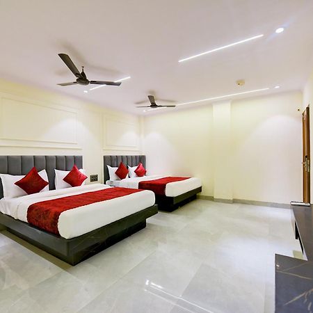 Hotel Surya Plaza Nueva Delhi Exterior foto